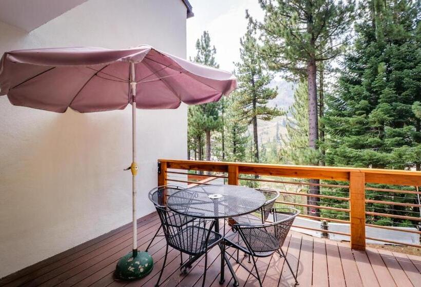בית מלון כפרי Squaw Valley Views Condo #15
