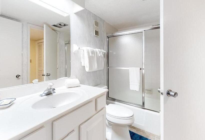 فندق 1312 Ship Watch