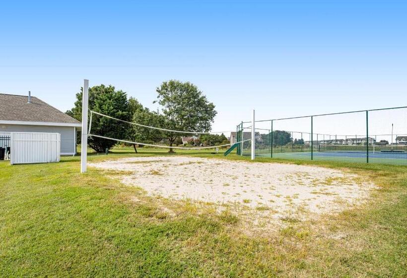 هتل Bethany Bay Condos