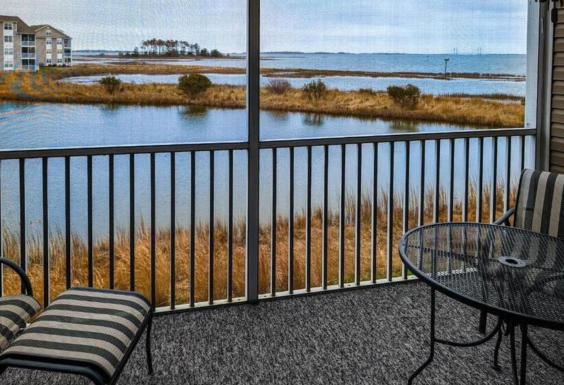 هتل Bethany Bay Condos