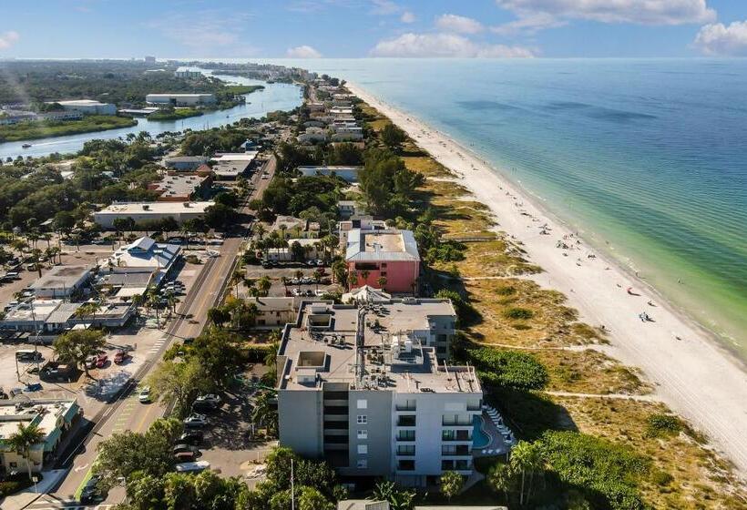 فندق Shore House 502