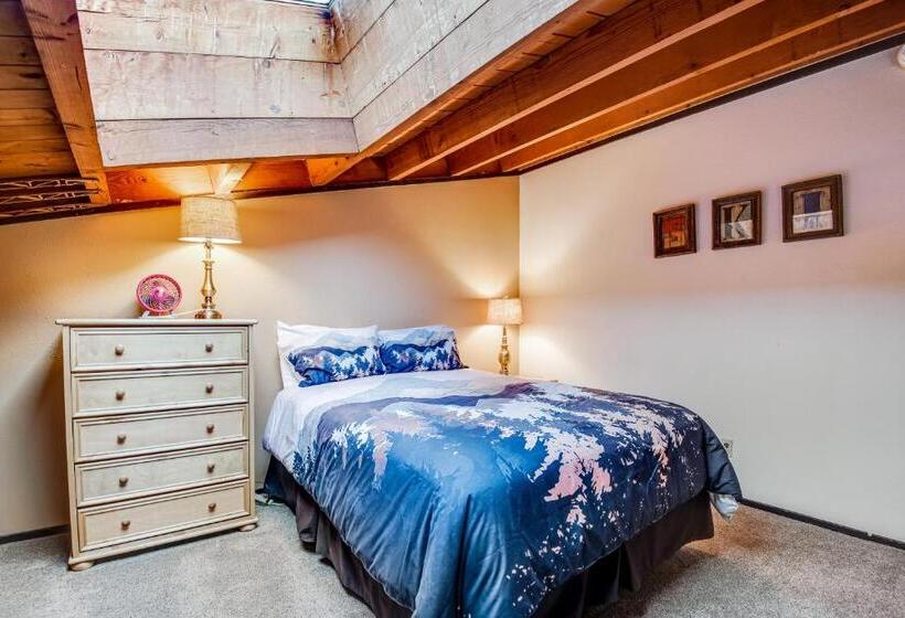 فندق Treehouse Condo Unit H202