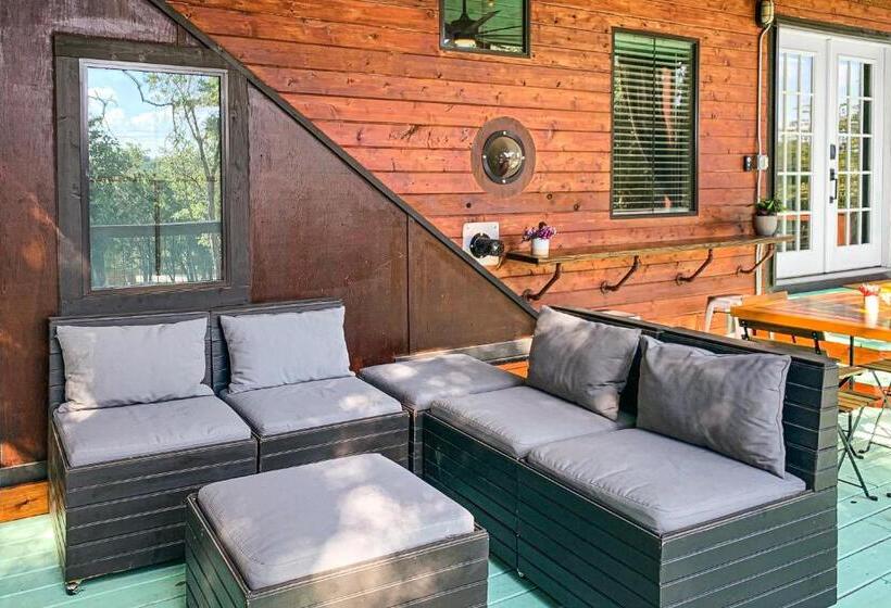 호텔 Chimney Rock Tiny Home