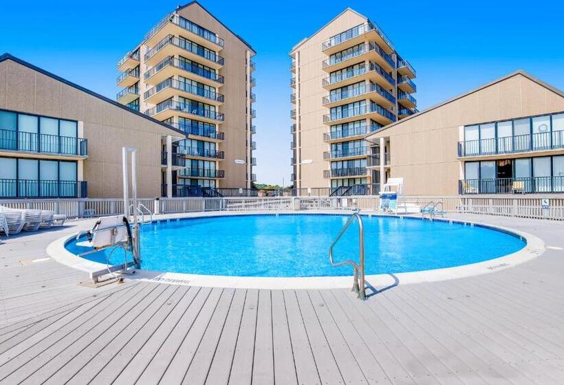 هتل Sea Colony  17005 Bayberry Court