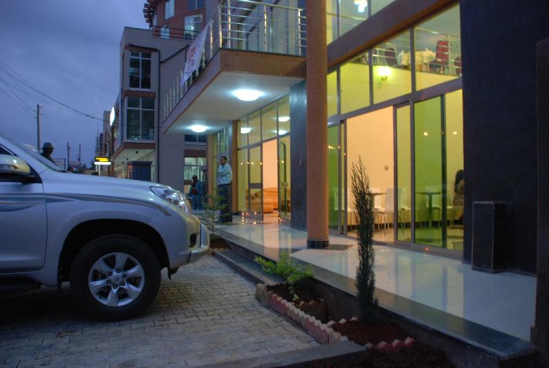 هتل Addis Amba