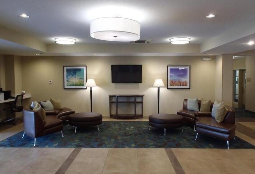 호텔 Candlewood Suites Columbus Northeast, An Ihg