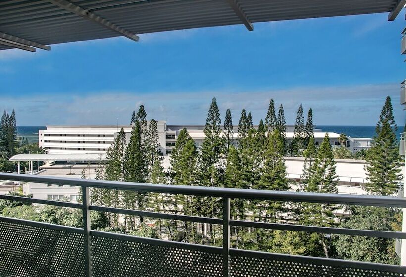 هتل Chateau Royal Beach Resort & Spa, Noumea