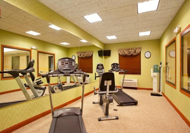 فندق Holiday Inn Express & Suites Springfield, An Ihg