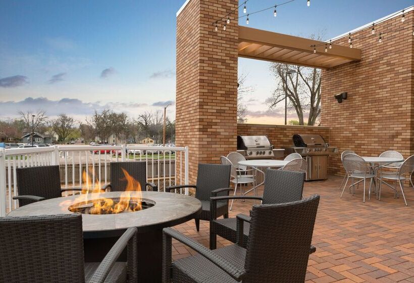هتل Home2 Suites By Hilton Sioux Falls/sanford Medical Center