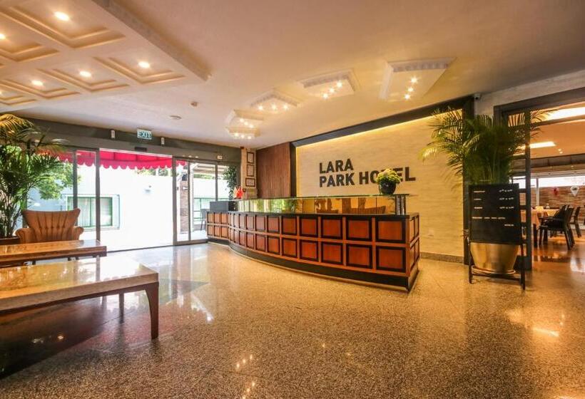 هتل Lara Park