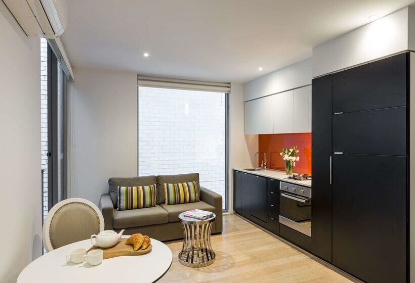 בית מלון כפרי Oaks Melbourne South Yarra Suites