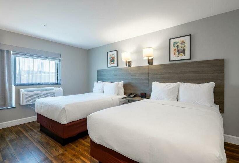 هتل The Lodge Red Hook