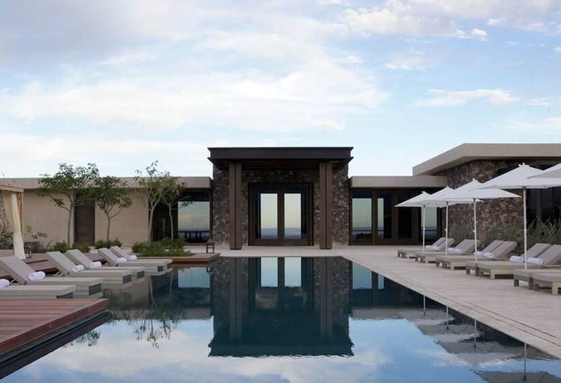 Hotel The Vines Resort & Spa