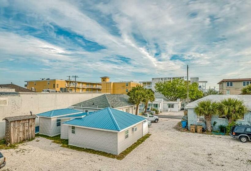 هتل Carbo House Eleven