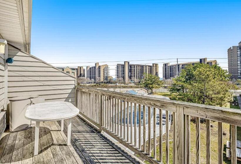 בית מלון כפרי Bethany Beach Inn   202 Bethany Beach Inn