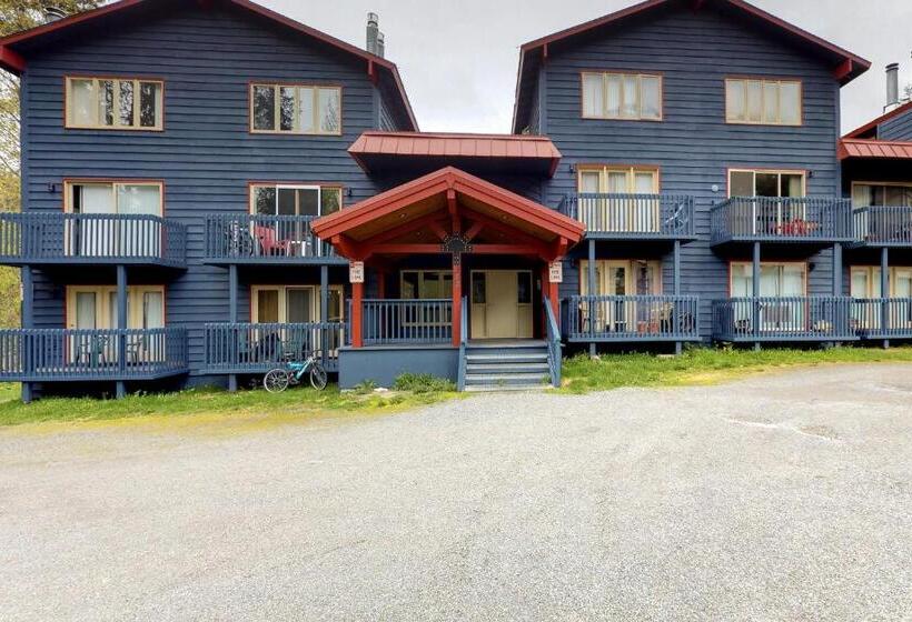 فندق Cozy Crystal Mountain Condo