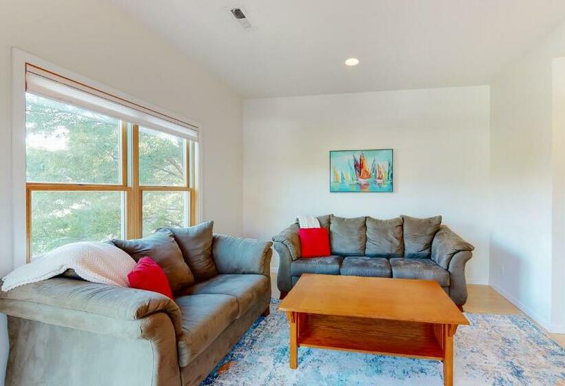 בית מלון כפרי Hood River Hideaway