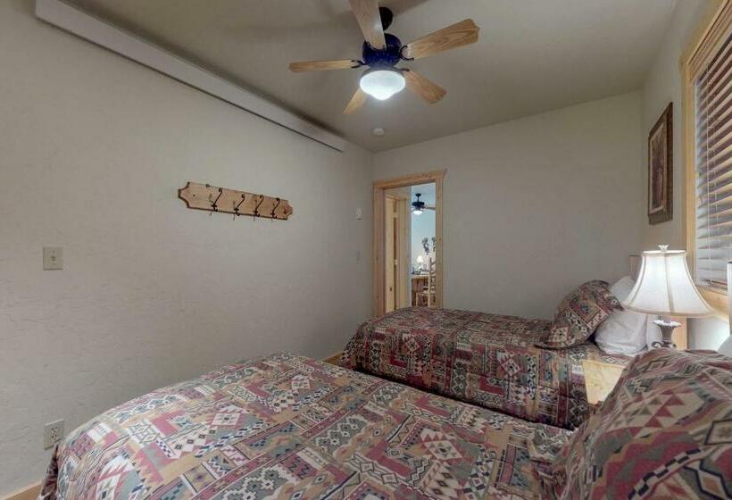 فندق Wine Down In Granby