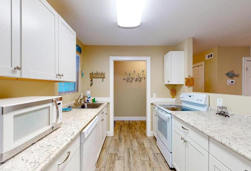 Отель Sea Island Beach House