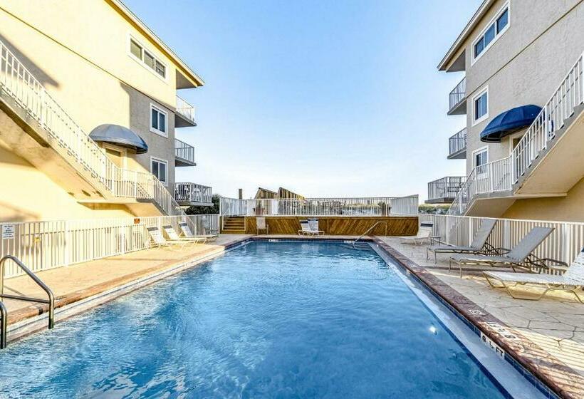 فندق Starboard Village 312