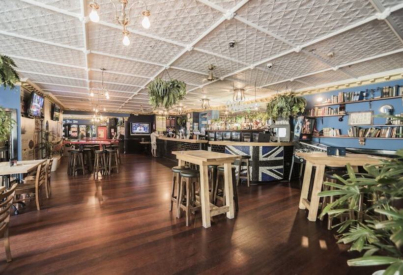 هتل Albion Of Auckland