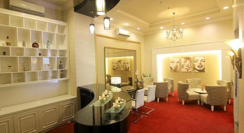 هتل Grand Darmo Suite By Amithya