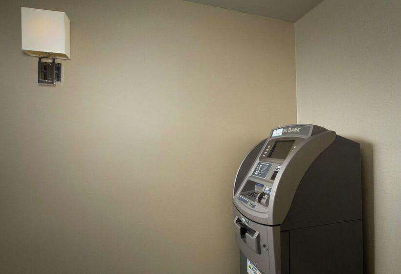 فندق Hilton Garden Inn Miami South Beach