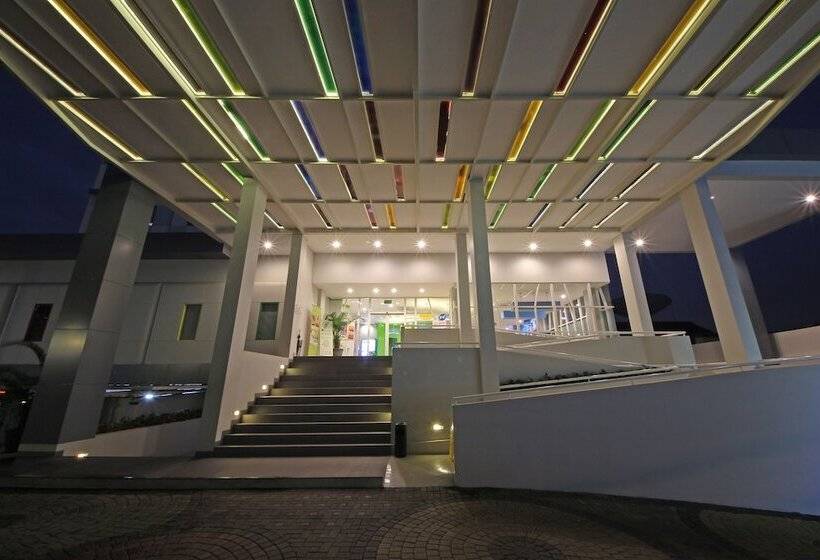 Pop! Hotel Kemang Jakarta