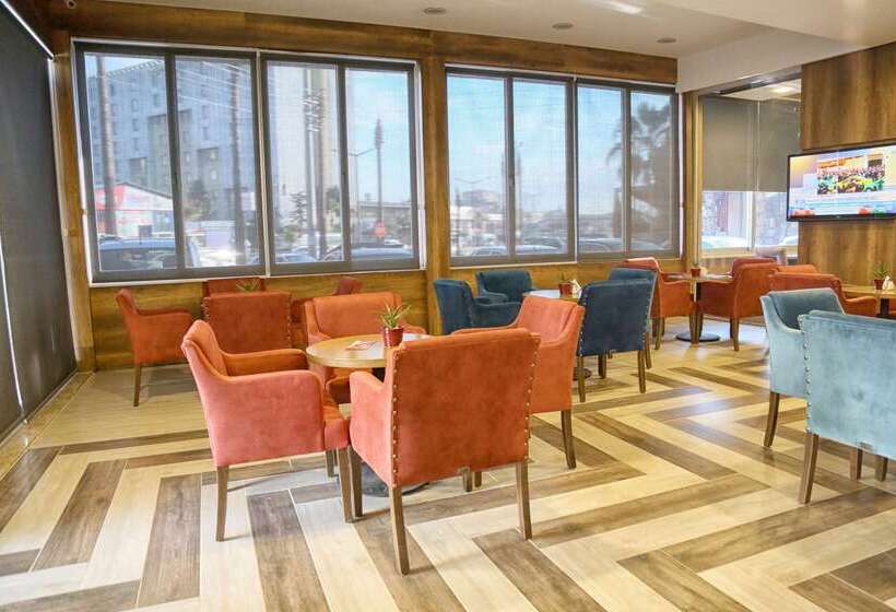 هتل Ramada By Wyndham Mersin
