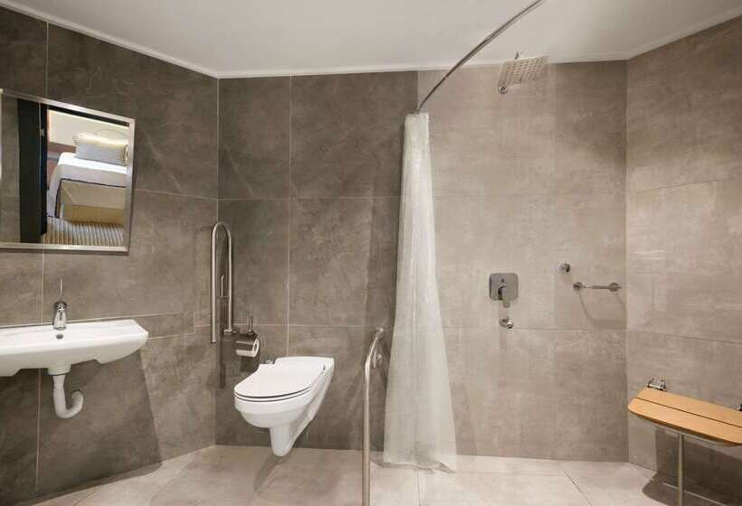 هتل Ramada By Wyndham Mersin