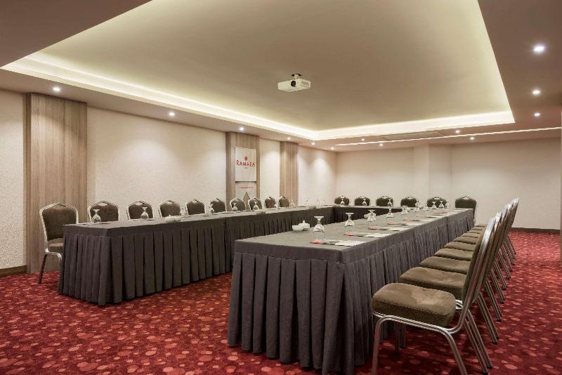 هتل Ramada By Wyndham Mersin