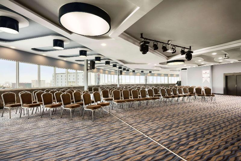 هتل Ramada By Wyndham Mersin