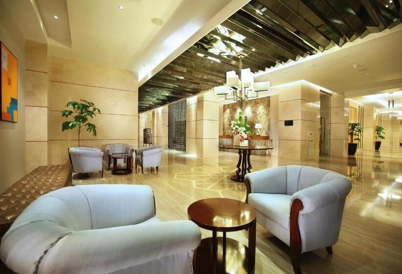 هتل The Grove Suites By Grand Aston