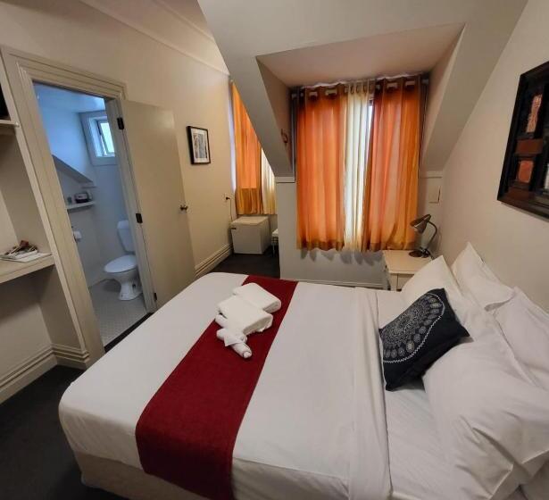 هتل The Shakespeare