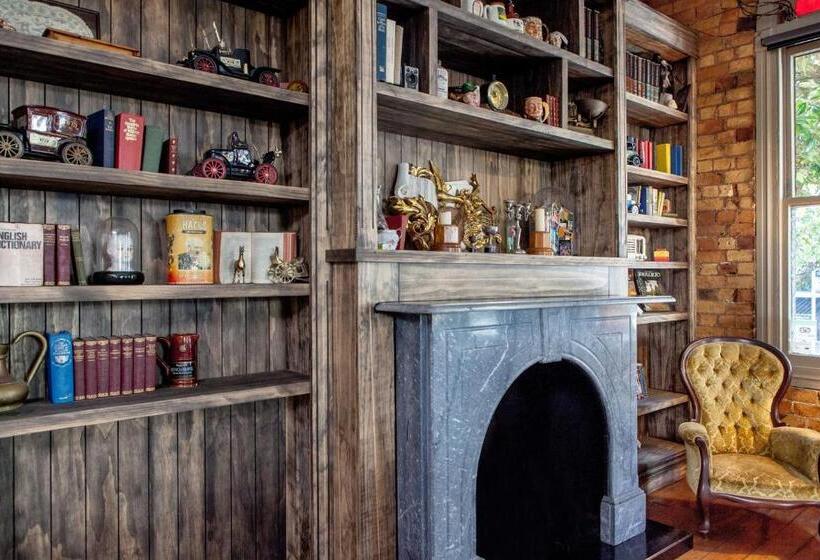 هتل The Shakespeare