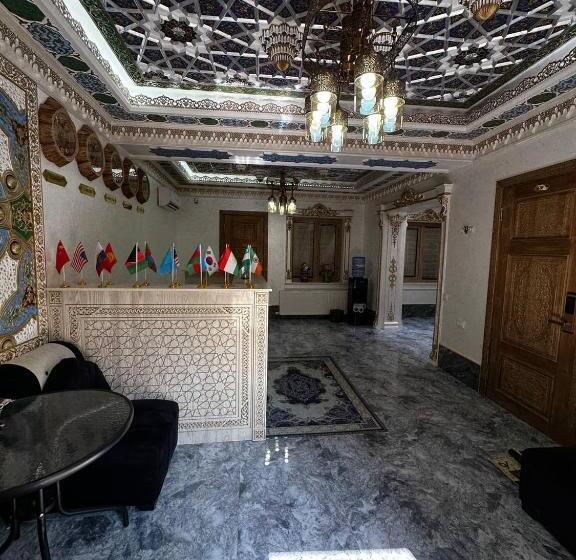 فندق Farnoz