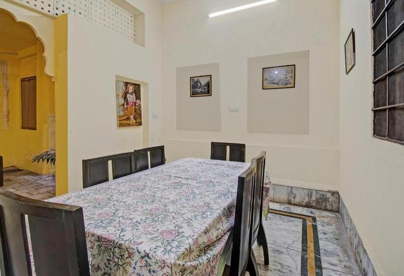 Flagship Hotel Raj Baag