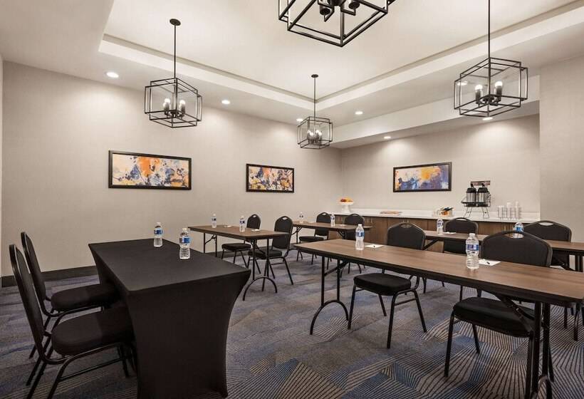 هتل Hawthorn Extended Stay By Wyndham Del Rio