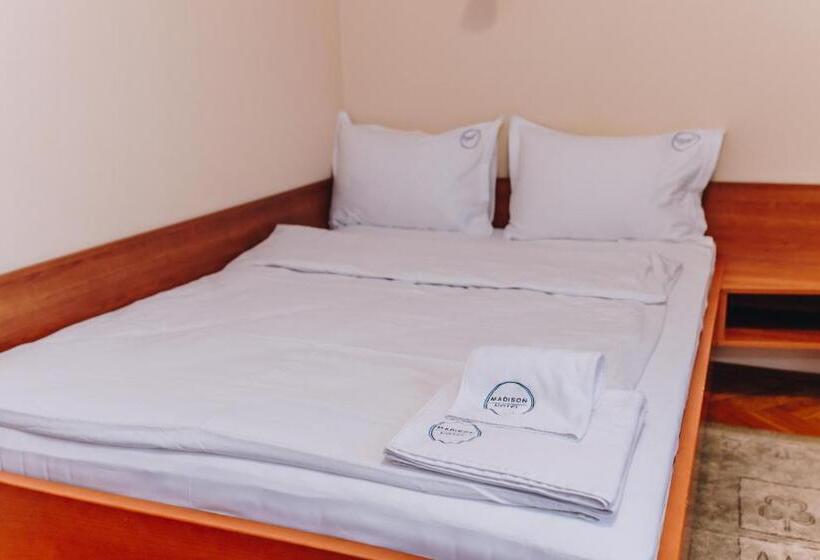 هتل Madison Kragujevac