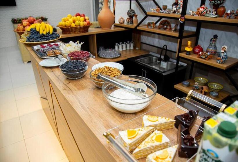 فندق Lola Kokand