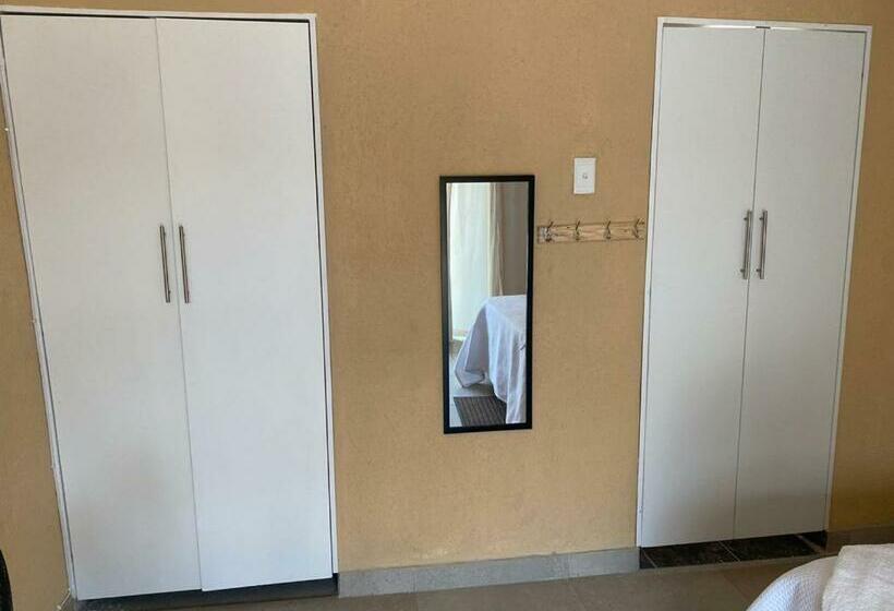 פנסיון Sekwe Guesthouse