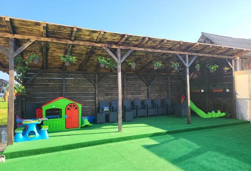بنسيون Soimii Bucovinei Residence