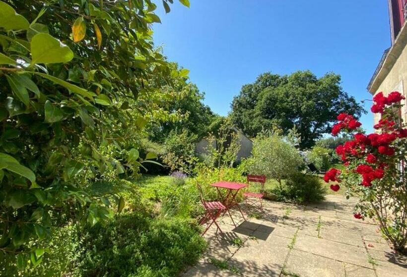 住宿加早餐  Hameau De Leignoua