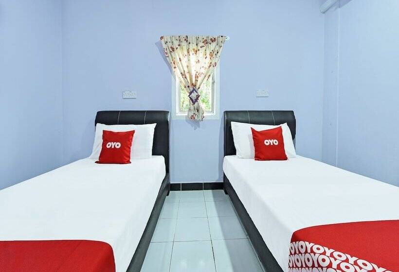 هتل Oyo 90660 Rayyans Roomstay