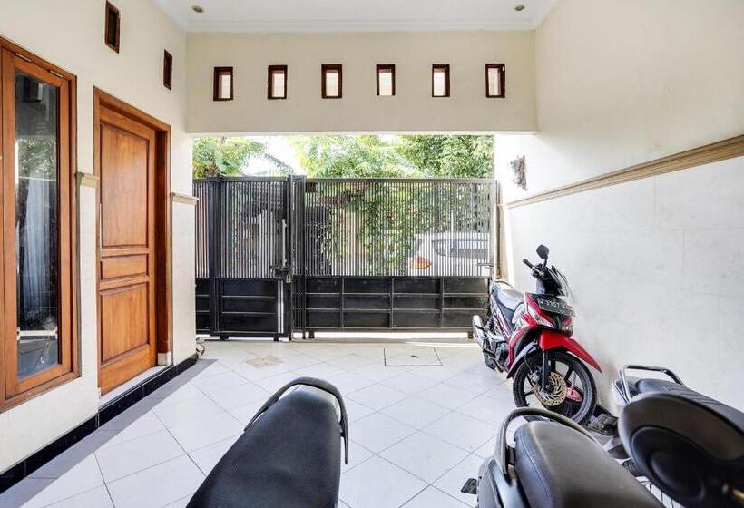 هتل Spot On 91893 Kost Jeje Syariah
