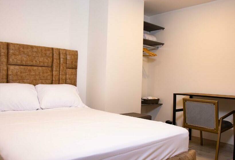 هتل Golden Cartago