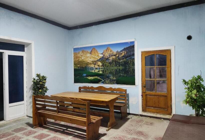 Goziyon Hostel
