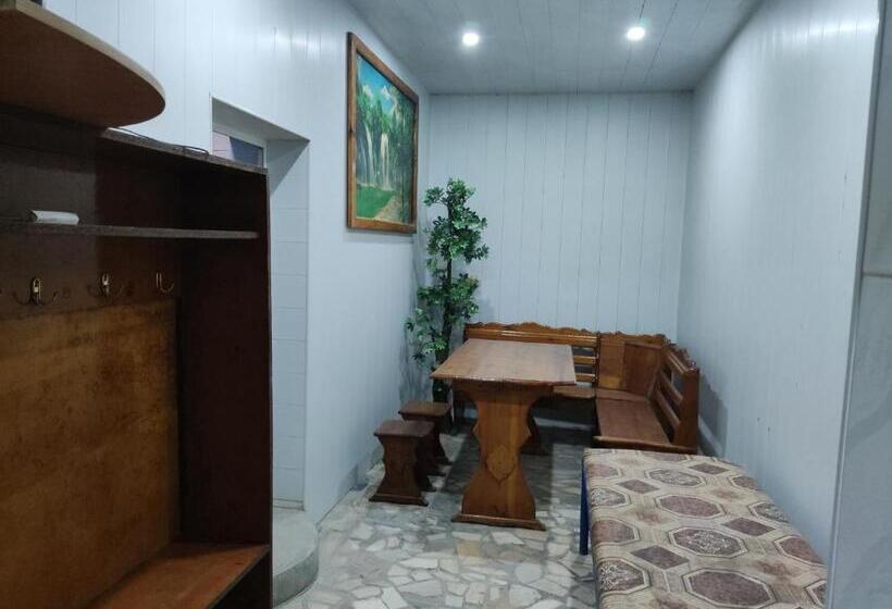 Goziyon Hostel