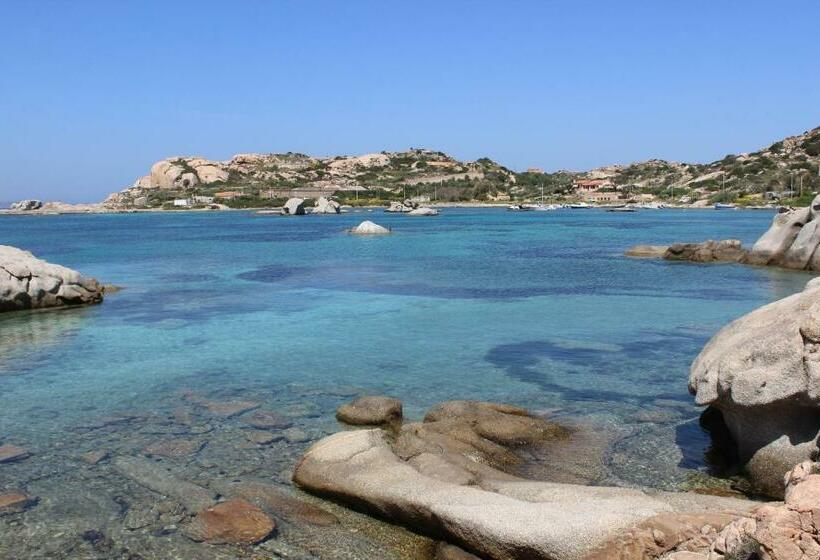 Residence Con Piscina A 4 Km Da Baja Sardinia
