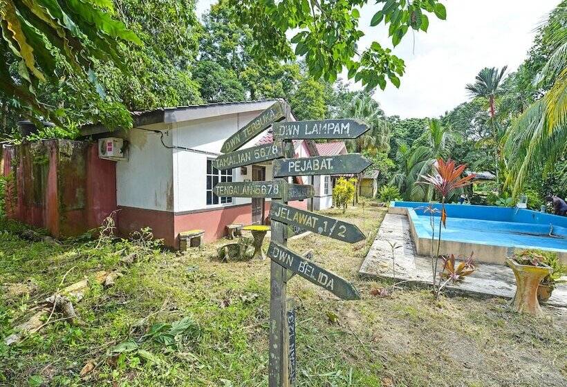 فندق Oyo 90657 D Ambang Resort